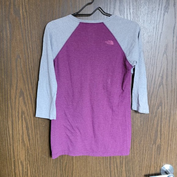 The North Face Adventure Awaits Purple Grey Baseball Tee Size Small - Picture 7 of 10